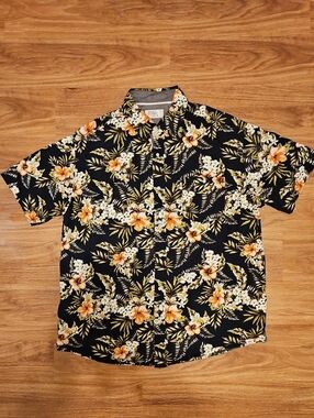 Free Planet 2XL  Black Hawaiian Shirt with Orange and Cream Floral Print